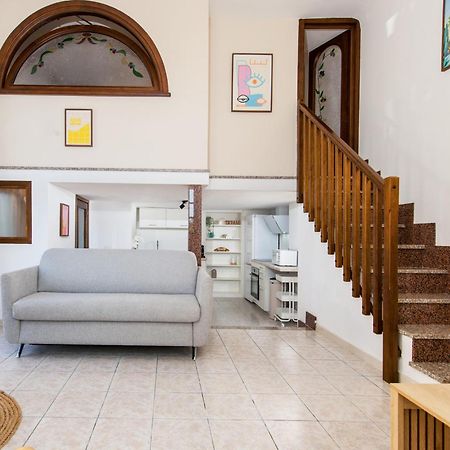 Oliviers -Agreable 2 Pieces Dans Maison Bourgeoise Menton Eksteriør bilde