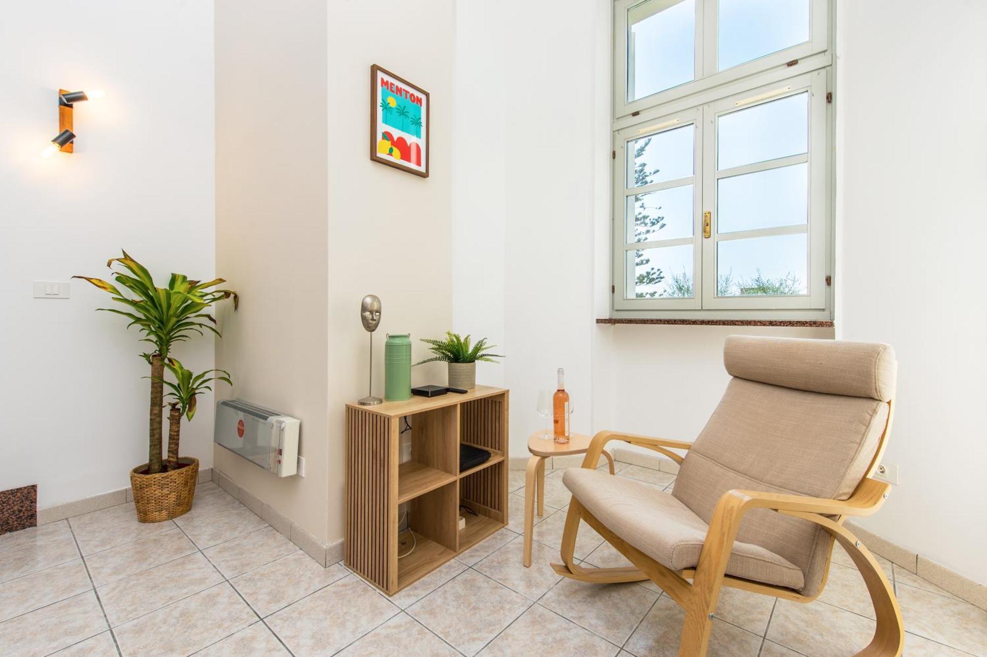 Oliviers -Agreable 2 Pieces Dans Maison Bourgeoise Menton Eksteriør bilde