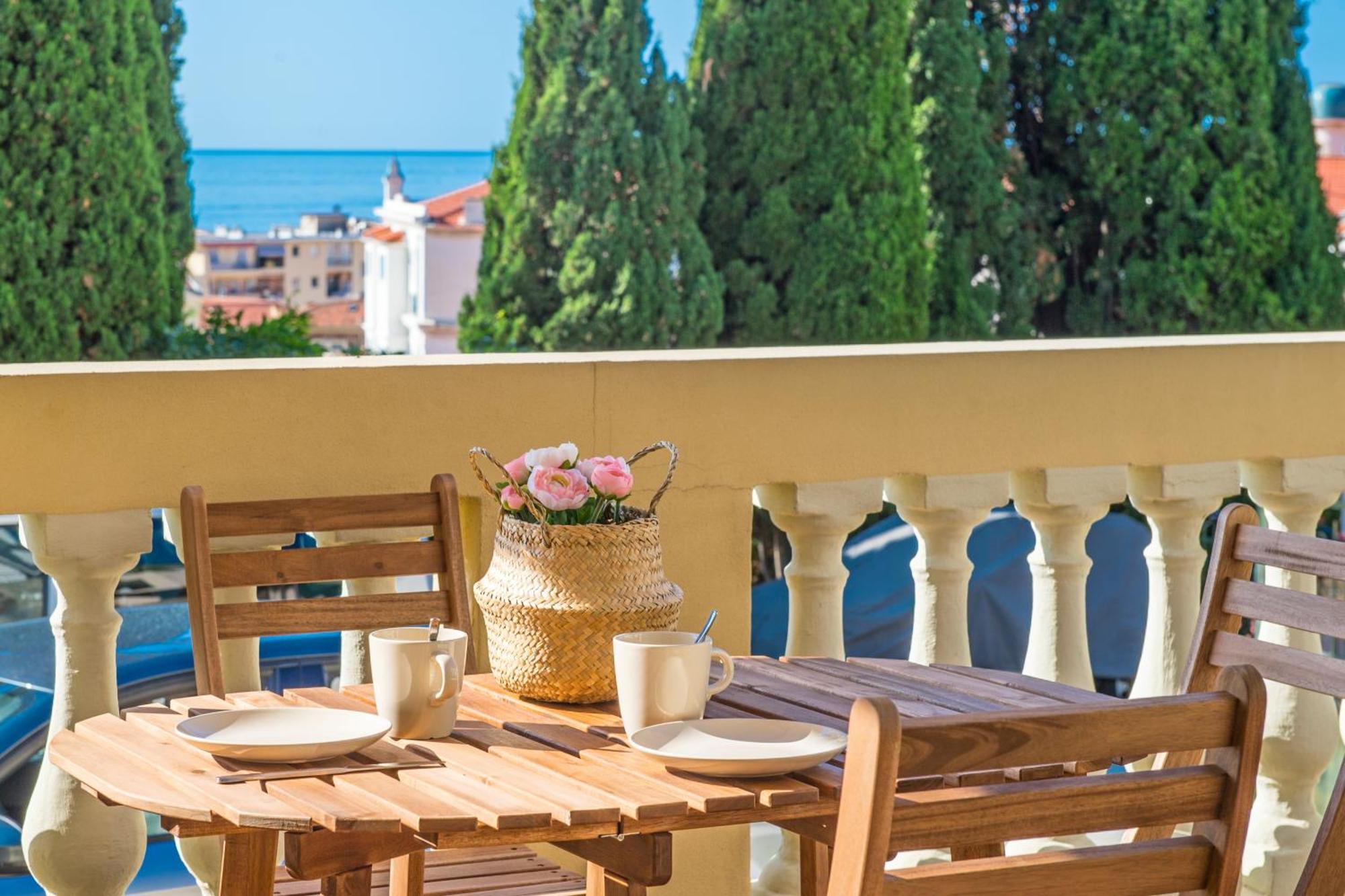 Oliviers -Agreable 2 Pieces Dans Maison Bourgeoise Menton Eksteriør bilde